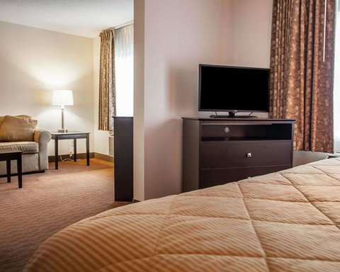 Quality Inn & Suites Mason City - Bridge Guide 12