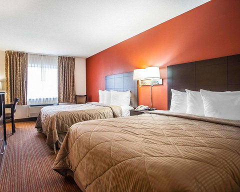 Quality Inn & Suites Mason City - Bridge Guide 10