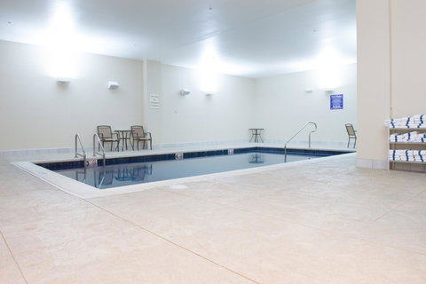 Bluemont Hotel - Bet 4u 13