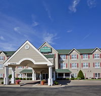 Country Inn  Suites by Radisson Salina KS