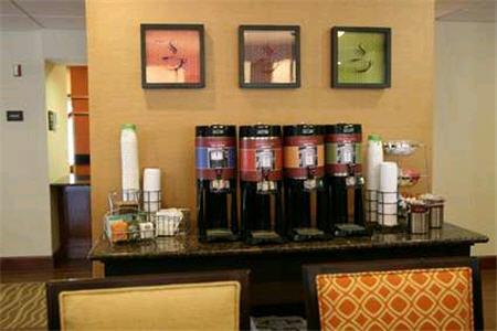 Hampton Inn Manhattan - Bet 4u 4