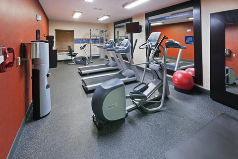 Hampton Inn Manhattan - Bet 4u 6