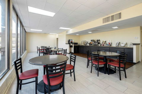 Red Roof Inn Murray - Bet 4u 23