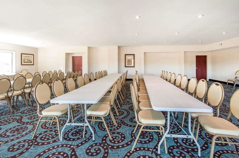 Comfort Inn Lexington South - Bet 4u 9