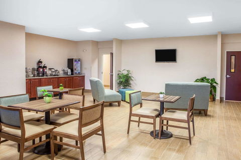 Comfort Inn Lexington South - Bet 4u 1