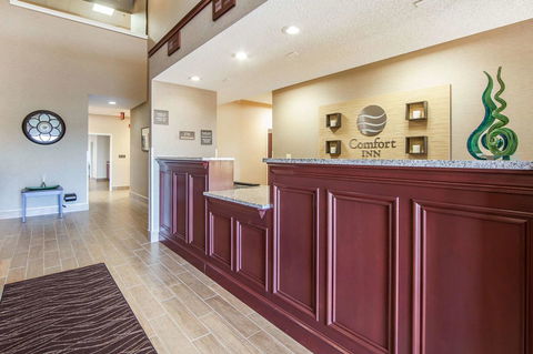 Comfort Inn Lexington South - Bet 4u 8