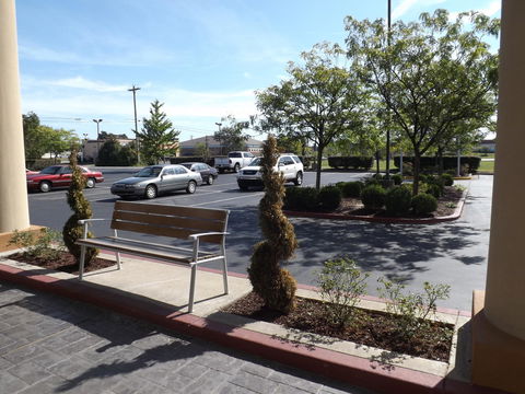 Holiday Inn Express Lexington Southwest Nicholasville - Bet 4u 6