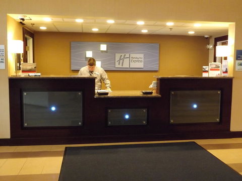 Holiday Inn Express Lexington Southwest Nicholasville - Bet 4u 4