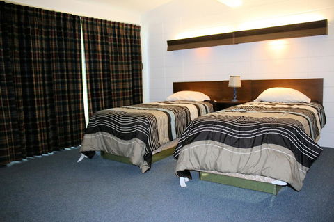 Lynnhurst Family Resort - Bet 4u 25