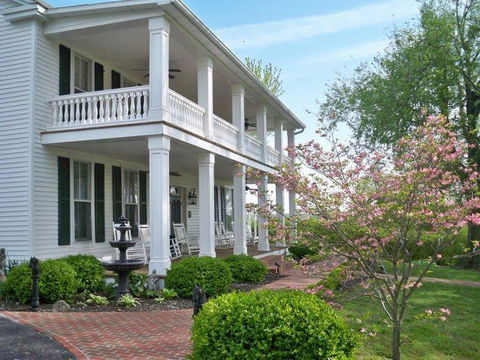 Maple Hill Bed And Breakfast - Bet 4u 0