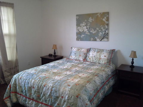 The Corner House B&B & Corporate Housing - Bet 4u 23