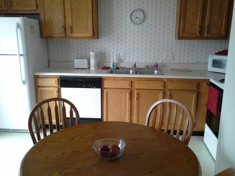 The Corner House B&B & Corporate Housing - Bet 4u 25