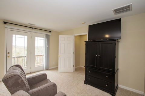 Cottage 53 - Newly Updated And Handicap Friendly! - Click Find 21