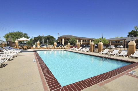 Days Inn By Wyndham Ruston LA - Bet 4u 4