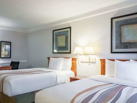 La Quinta Inn By Wyndham New Orleans West Bank / Gretna - Bet 4u 24