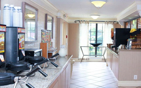 La Quinta Inn By Wyndham New Orleans West Bank / Gretna - Bet 4u 18