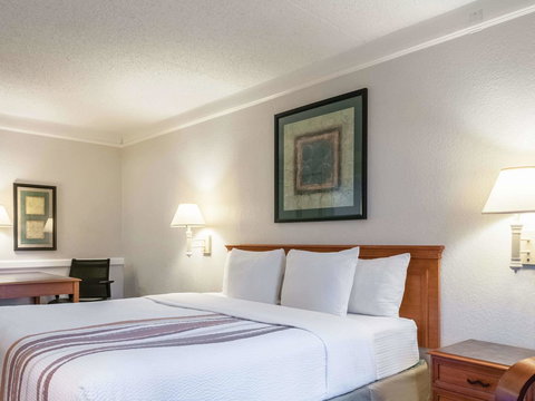 La Quinta Inn By Wyndham New Orleans West Bank / Gretna - Bet 4u 11