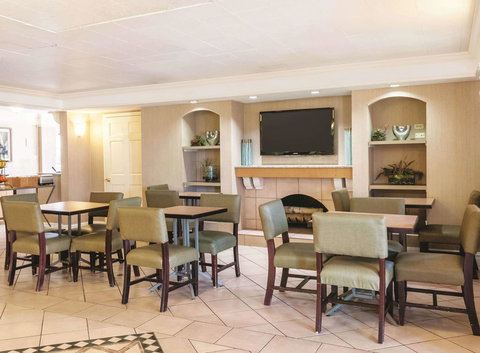 La Quinta Inn By Wyndham New Orleans West Bank / Gretna - Bet 4u 1