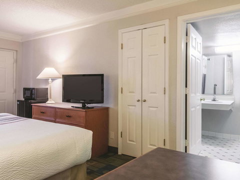 La Quinta Inn By Wyndham New Orleans West Bank / Gretna - Bet 4u 10