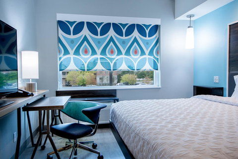 Tru By Hilton Lafayette River Ranch - Bet 4u 14