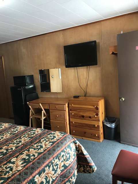 Pine Haven Motel - Bet 4u 11