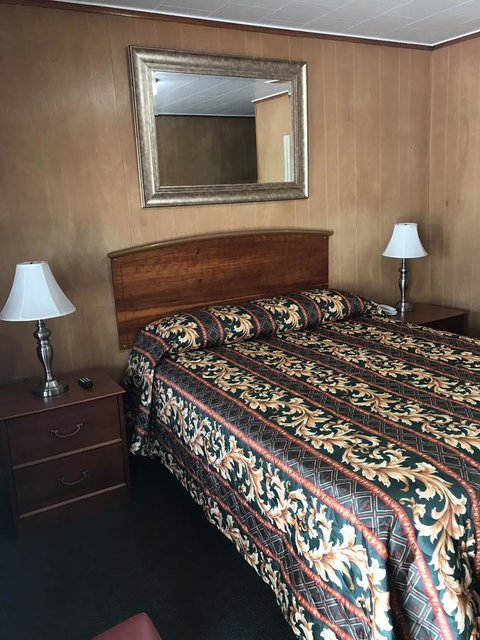 Pine Haven Motel - Bet 4u 12