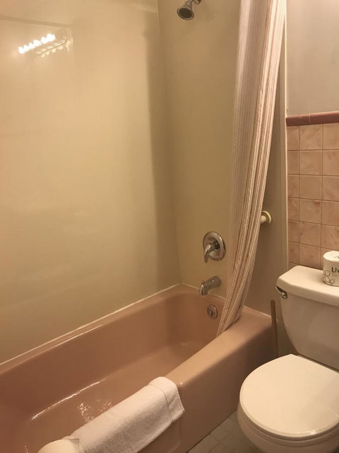 Pine Haven Motel - Bet 4u 16