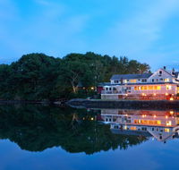 The Edgewater Inn