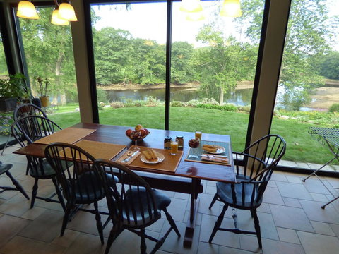 Riverhouse - Click Find 19