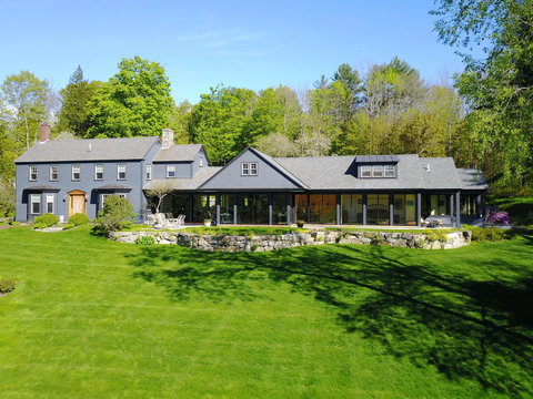 Riverhouse - Click Find 4