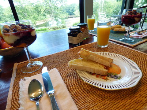 Riverhouse - Click Find 18