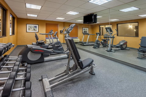 Holiday Inn Express I-95 Capitol Beltway - Largo - Bet 4u 15