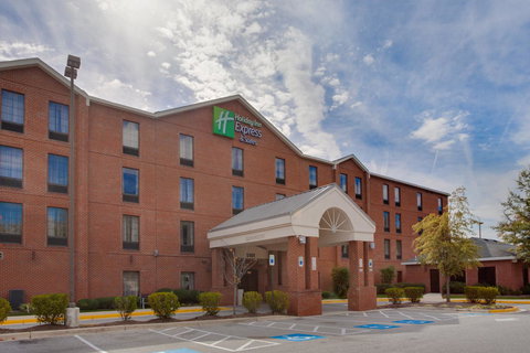 Holiday Inn Express I-95 Capitol Beltway - Largo - Bet 4u 9