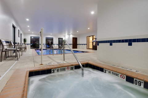 Holiday Inn Express I-95 Capitol Beltway - Largo - Bet 4u 17