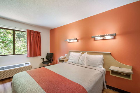 Motel 6 La Vale-Cumberland - Bet 4u 6