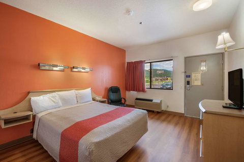 Motel 6 La Vale-Cumberland - Bet 4u 23