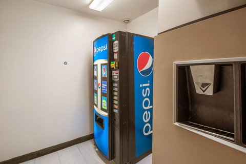 Motel 6 La Vale-Cumberland - Bet 4u 10