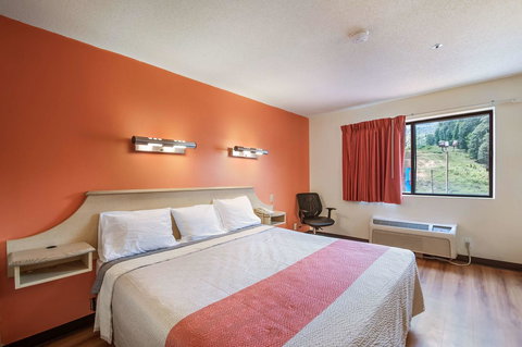 Motel 6 La Vale-Cumberland - Bet 4u 15