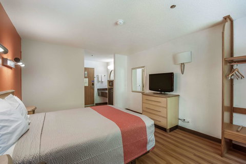 Motel 6 La Vale-Cumberland - Bet 4u 9