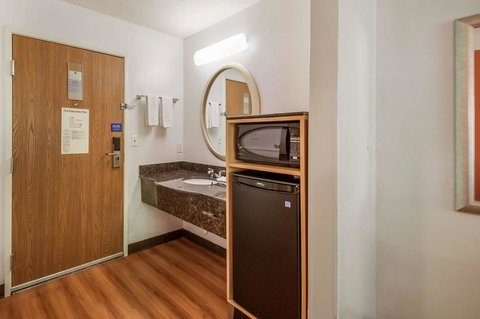 Motel 6 La Vale-Cumberland - Bet 4u 3