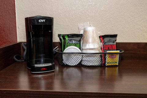 Red Roof Inn Washington DC - College Park - Bet 4u 8