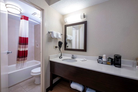 Red Roof Inn Washington DC - College Park - Bet 4u 13