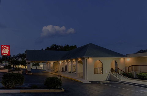 Red Roof Inn Washington DC - College Park - Bet 4u 21