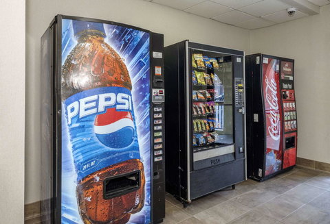 Red Roof Inn Washington DC - College Park - Bet 4u 31