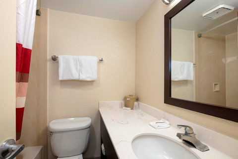 Red Roof Inn Washington DC - College Park - Bet 4u 27