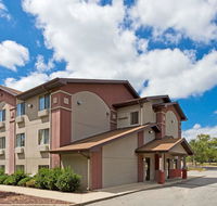 Super 8 by Wyndham Lexington Park/California Area
