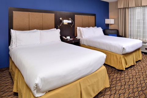 Holiday Inn Express Hunt Valley - Bet 4u 16