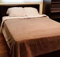Washington DC and Maryland Home Stay. Walk to Metro.