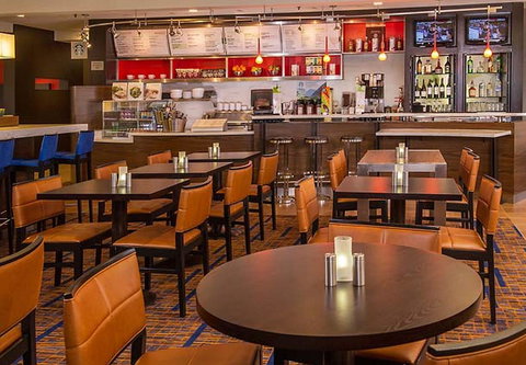 Courtyard By Marriott Baltimore Hunt Valley - Bet 4u 1