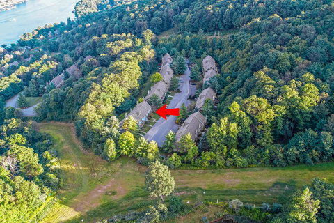 18 Winding Way - Bet 4u 40